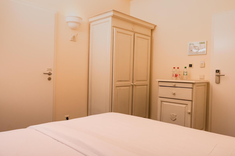 Bedroom 3, Hotel Villa Marstall, Heidelberg