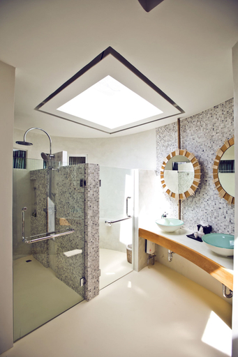 Bathroom 5, Ajinta Resort, K. Ko Kut