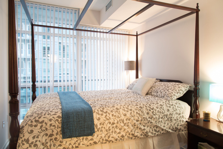 Bedroom 3, Toronto Queen Suites, Toronto