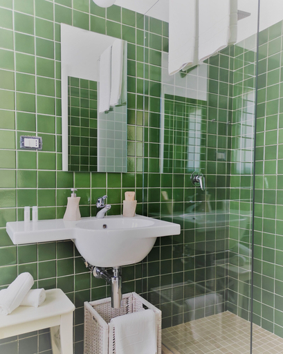 Bathroom 5, Masseria Santa Lucia, Matera