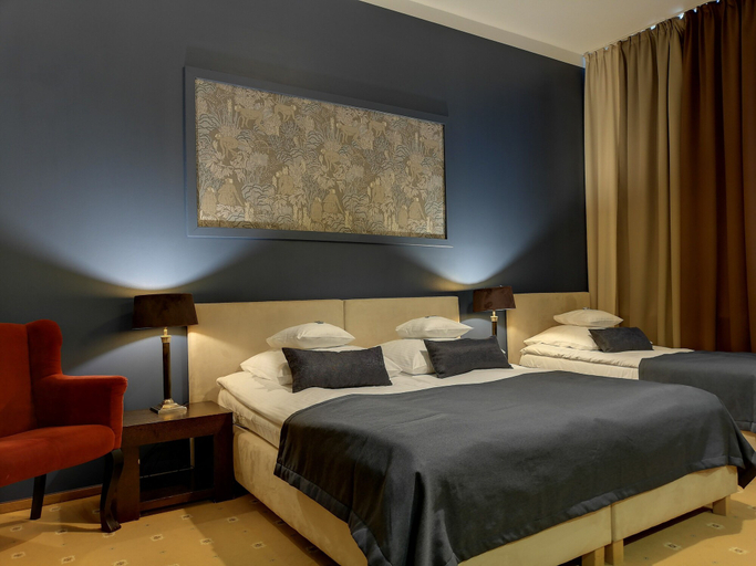 Bedroom 3, Szara Willa, Ople