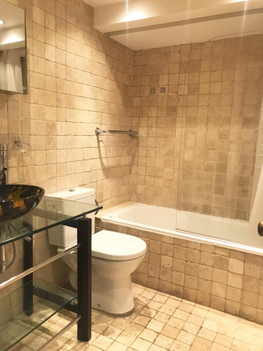Bathroom, Clarendon Place Apartment, London