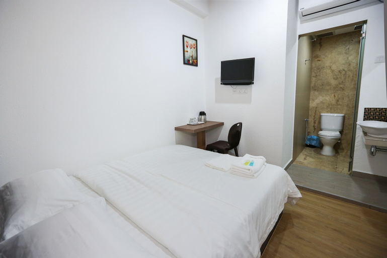 Bedroom 3, New Dawn Hotel Sdn Bhd, Pontian