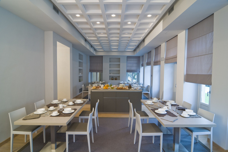Food & Drinks 4, Hotel di Varese, Varese
