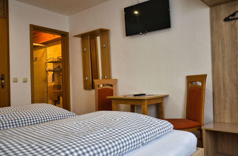Bedroom 3, Gasthof Altmann, Cham