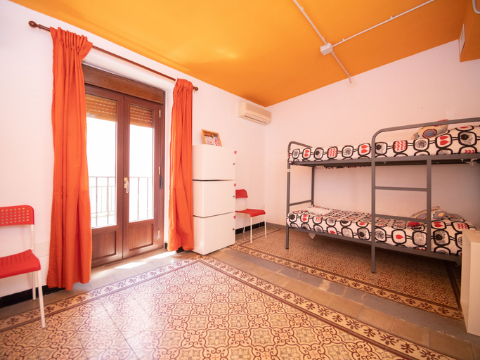 Bedroom 4, Arc House Sevilla - Hostel, Sevilla