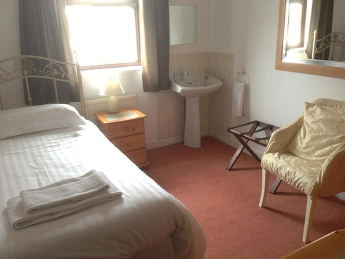 Bedroom 2, The Beverley Inn, Doncaster