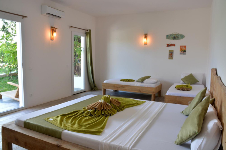 Bedroom 3, La Base Beach Hotel, Kaskazini 'B'
