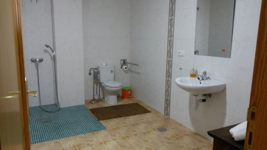 Bathroom 4, Hostal Virgen del Pilar, Granada