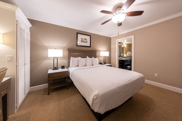 Bedroom 4, Carlsbad Inn Beach Resort, San Diego