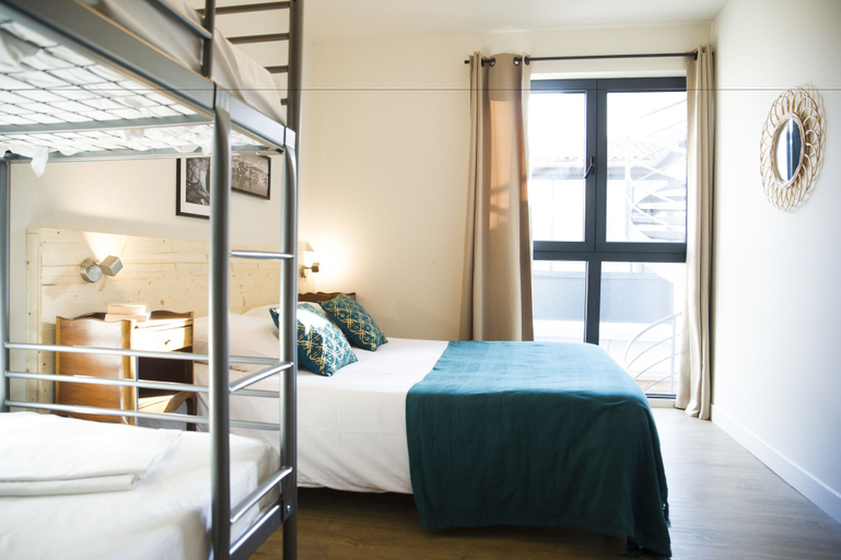 Bedroom 4, Georges Hostel & Café, Hérault