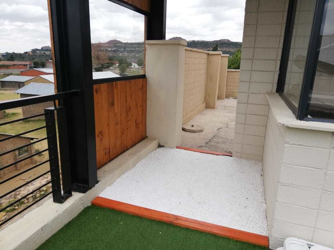 Others 5, The Advocate Suites