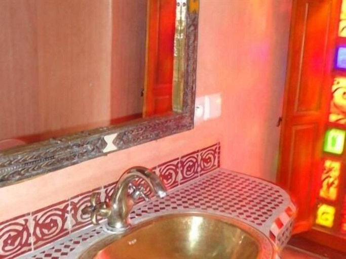 Bathroom 5, Riad Bonheur, Marrakech