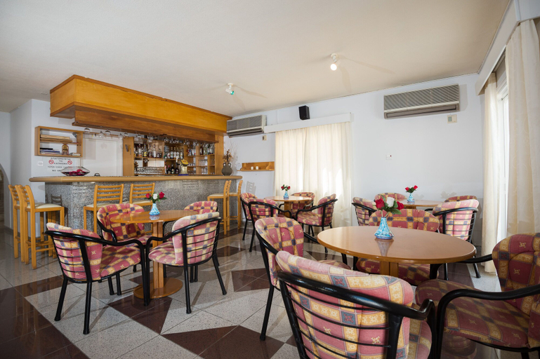 Food & Drinks, Sunny Hill Hotel Apartments
