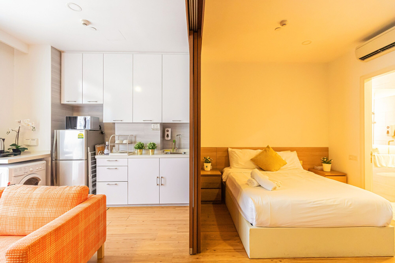 Thanksgiving Serviced Residence - Tap to explore photos