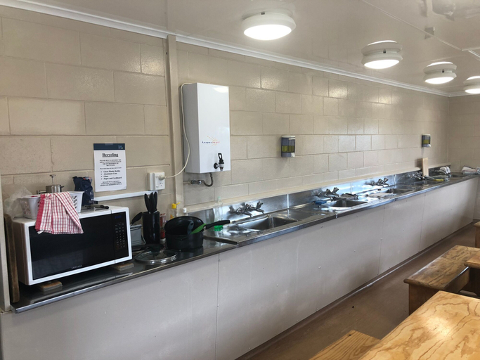Food & Drinks 5, Greymouth Seaside TOP 10 Holiday Park, Grey