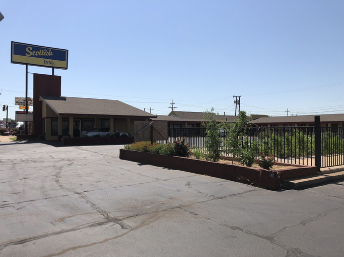 Exterior & Views 1, Scottish Inn, Custer