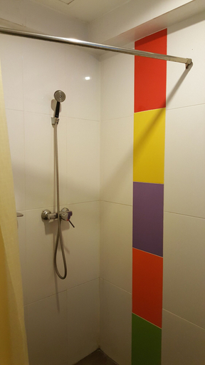 Bathroom 4, Highway Hotel, Muang Chiang Mai