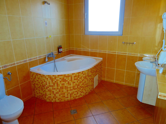 Bathroom 4, Hotel Bartis, Bartoszyce