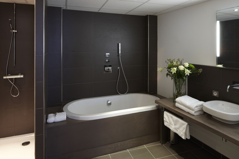 Bathroom 4, Edgar Hotel & Spa- Table Gastronomique, Côtes-d'Armor