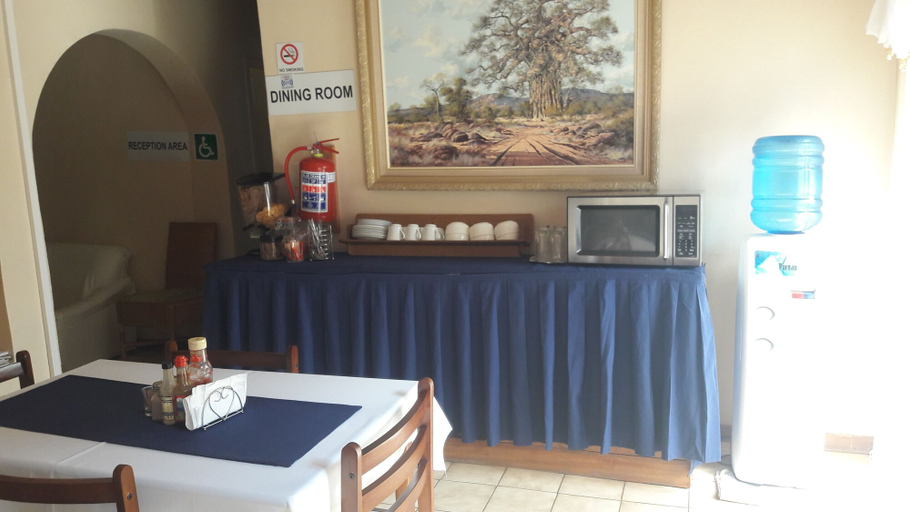 Others 5, Diphororo Guest House, Bojanala