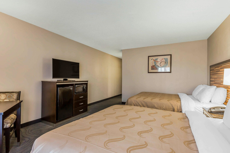 Bedroom 3, Quality Inn Fallbrook I-15, San Diego