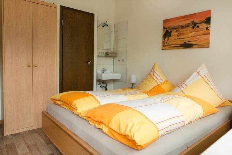 Bedroom, Pension Dapper, Cochem-Zell