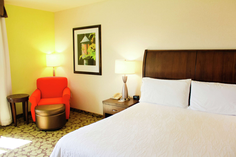 Bedroom 3, Hilton Garden Inn Redding, Shasta