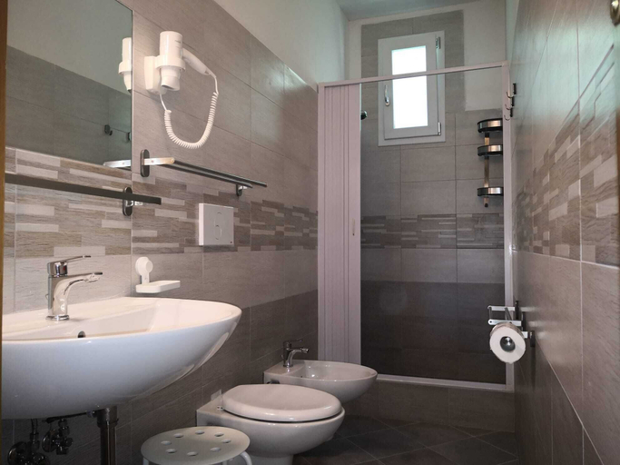 Bathroom 3, Villaggio Vacanze Mare Blu, Foggia