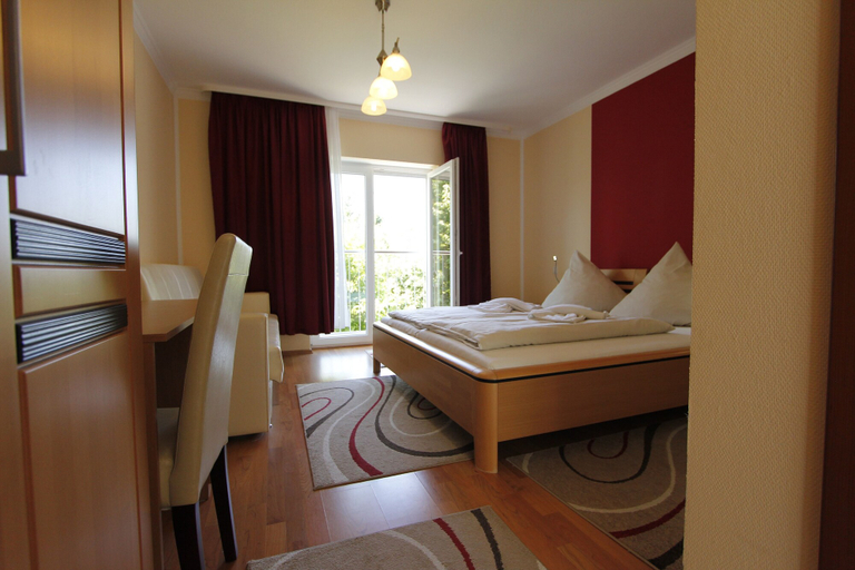Bedroom 3, Hotel Rhein-Mosel-View, Mayen-Koblenz