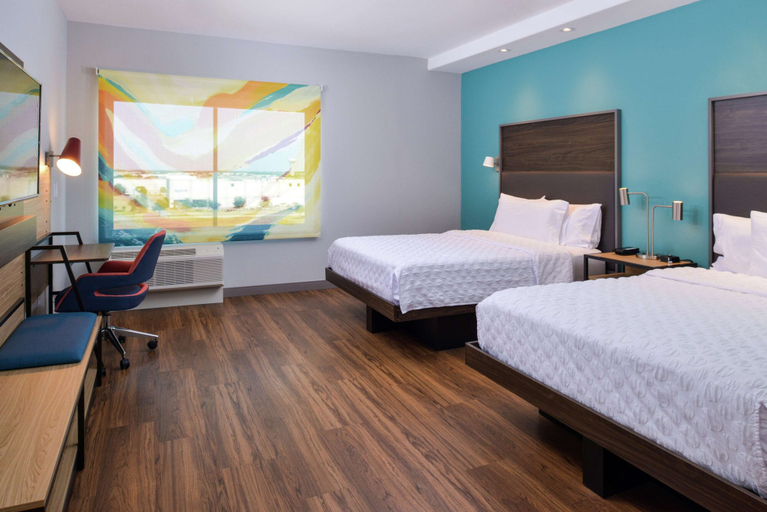 Bedroom 3, Tru by Hilton Coppell DFW Airport North, Dallas