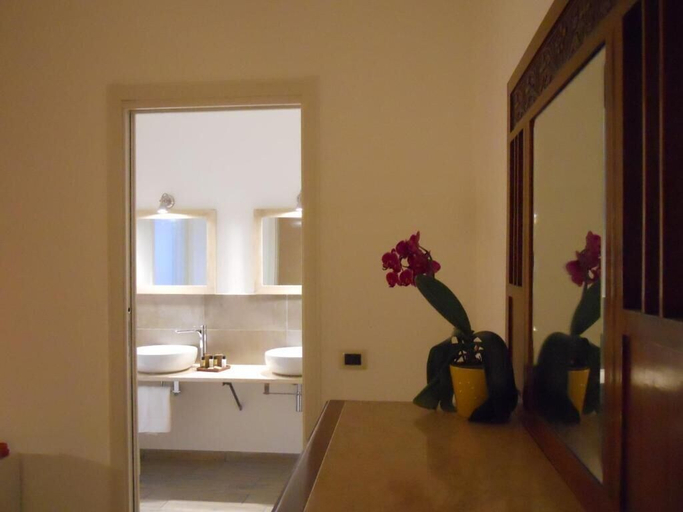 Bedroom 3, La Riggiola, Salerno