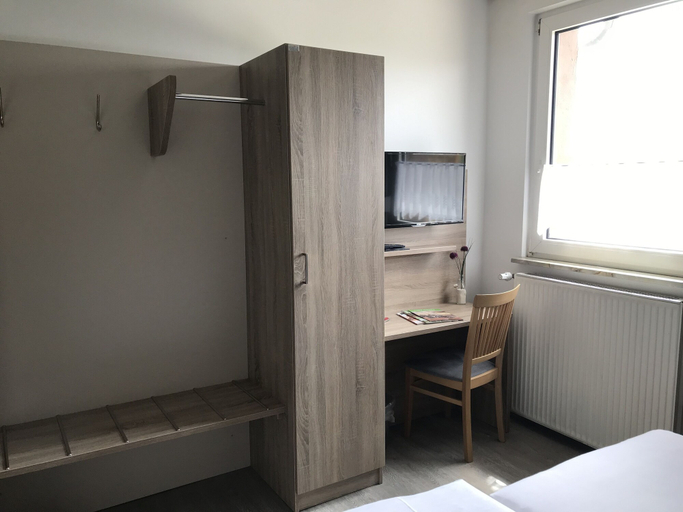 Bedroom 3, Hotel und Restaurant Alte Wache, Helmstedt