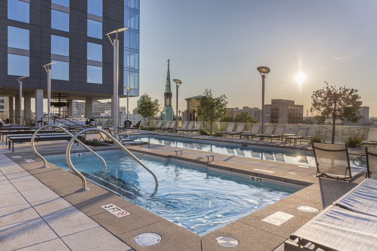 Sport & Beauty 2, Omni Louisville Hotel, Jefferson
