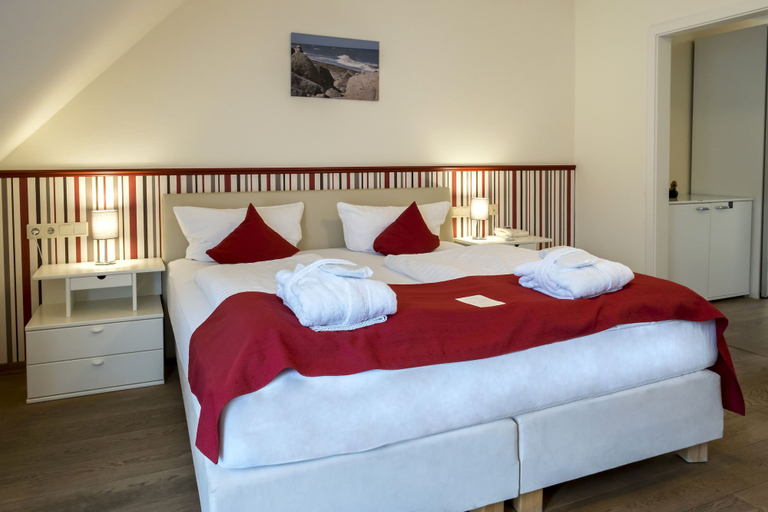 Bedroom 2, Hotel Haus am Meer, Plön