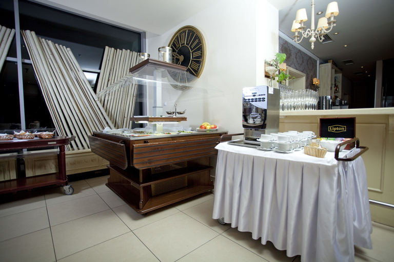 Food & Drinks 5, Szara Willa, Ople
