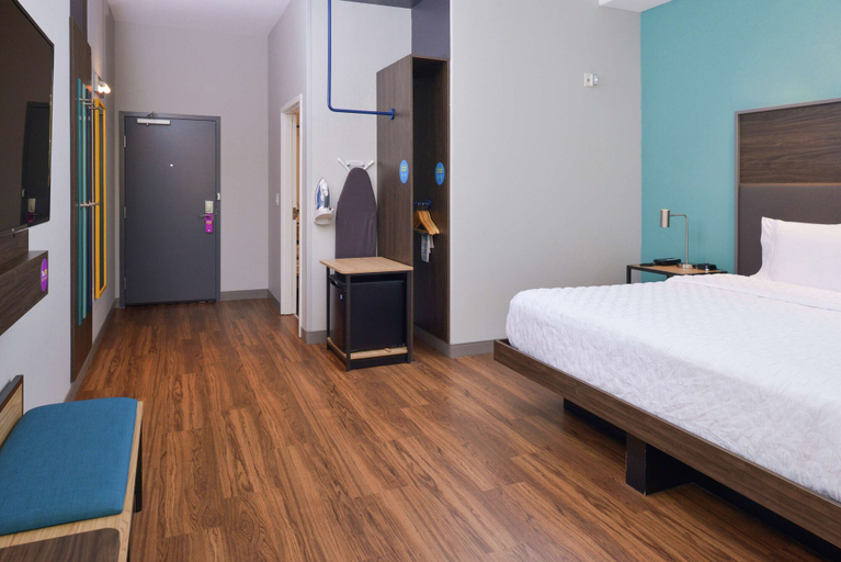 Bedroom 2, Tru by Hilton Coppell DFW Airport North, Dallas