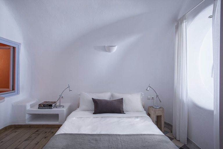 Bedroom 3, Ikastikies Suites, South Aegean