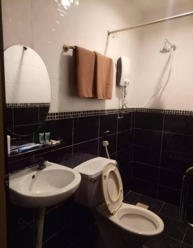 Bathroom 4, GD Hotel - Permas Jaya, Johor Bahru