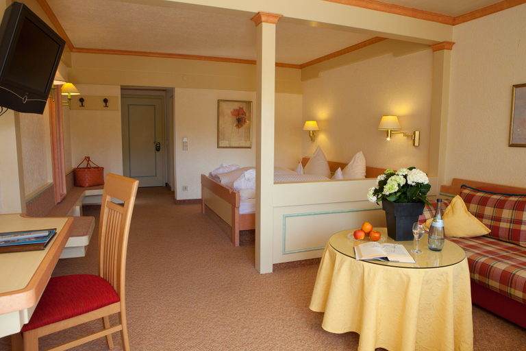 Bedroom 3, Hotel Lamm, Freudenstadt