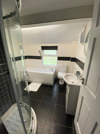 Bathroom, Captivating 2-bed Cottage in Prestatyn, Denbighshire