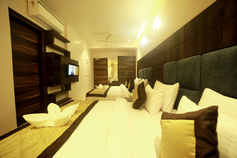 Bedroom 3, Hotel Le Grande, Jaipur