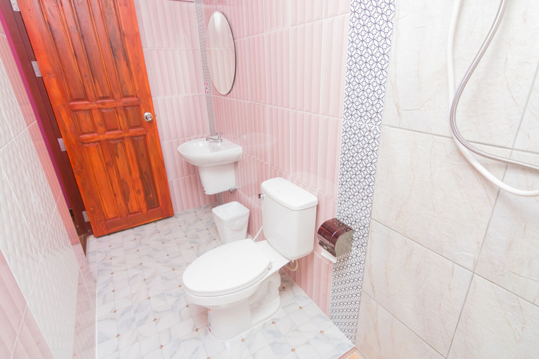 Bathroom 4, Samrong Garden Resort, Muang Udon Thani