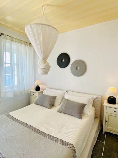Bedroom 5, Niriedes Hotel, South Aegean