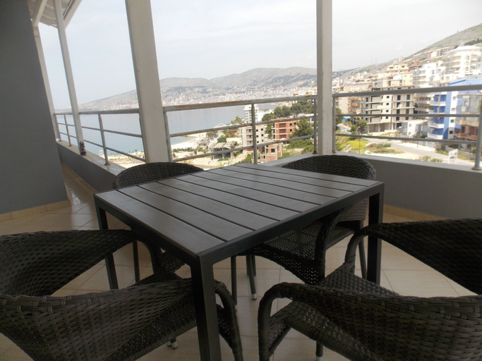Others 4, Doka Apartments 2, Sarandës