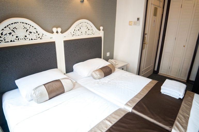 Bedroom 27