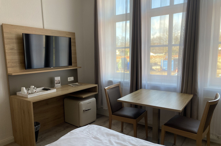 Bedroom 2, Hotel Pension Zum Alten Fährhaus, Rostock