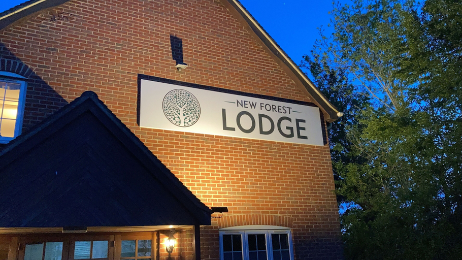 Exterior & Views 2, New Forest Lodge, Wiltshire