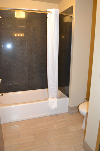 Bathroom 4, Baymont by Wyndham Grand Forks, Grand Forks