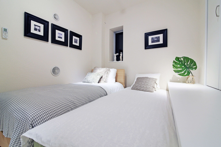 Bedroom 28